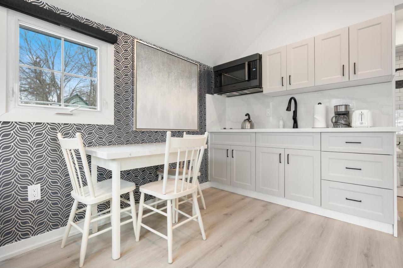 Luxe Lodges On Lake Erie Port Dover Εξωτερικό φωτογραφία