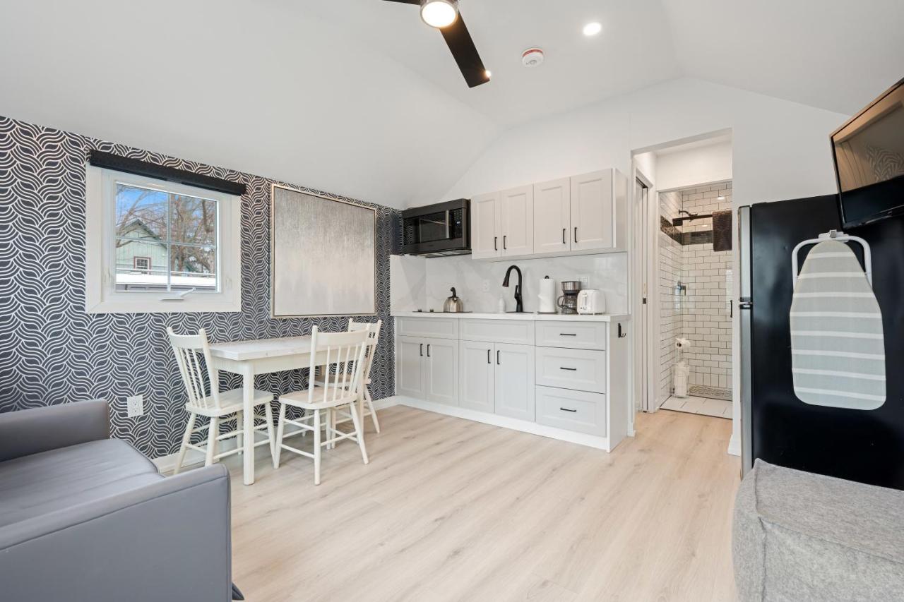 Luxe Lodges On Lake Erie Port Dover Εξωτερικό φωτογραφία