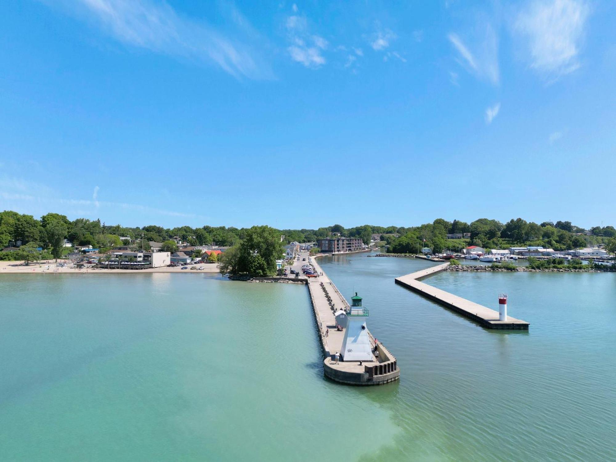 Luxe Lodges On Lake Erie Port Dover Εξωτερικό φωτογραφία